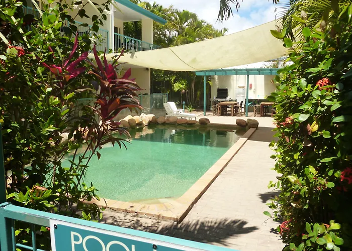 Sails On Horseshoe