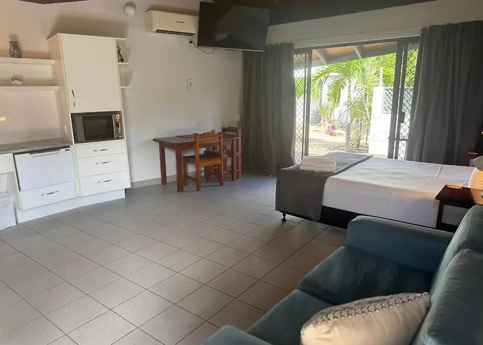 Island Leisure Resort
